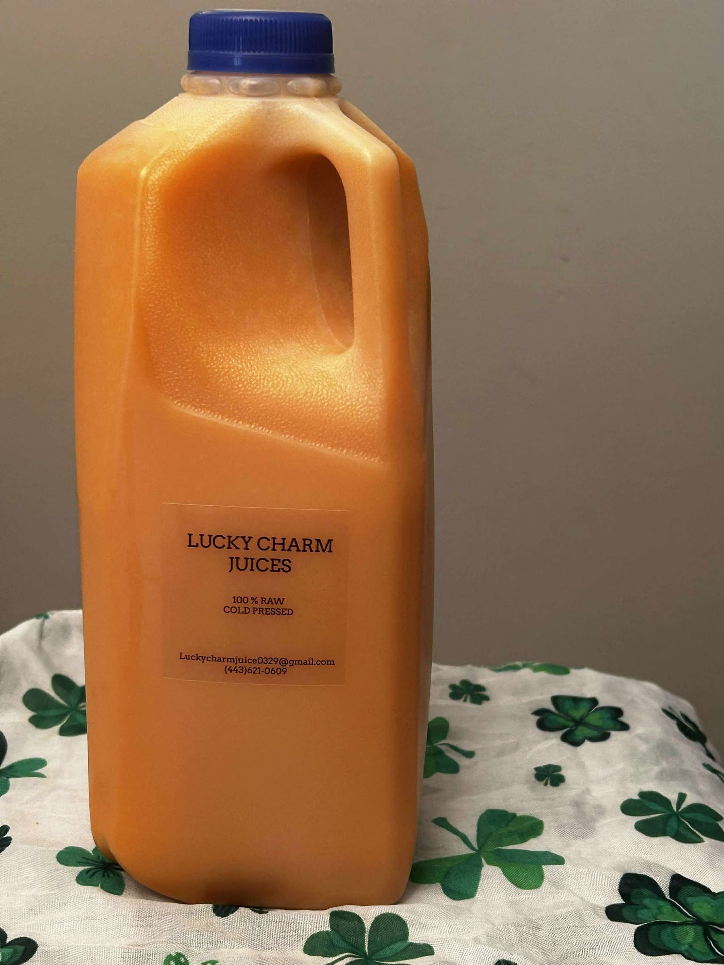 Half Gallon Juice 64oz 🍀